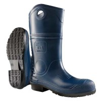 Blue, DuraPro® Polyblend Upper boot is ideal for use in the poultry and pork industry where moderate chemical resistance is required.